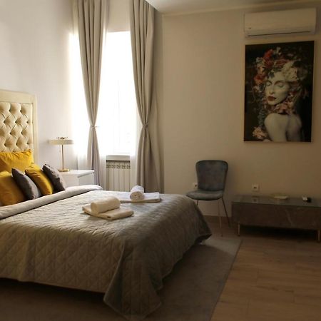 Bed & Breakfast Garden40 Beograd Bagian luar foto