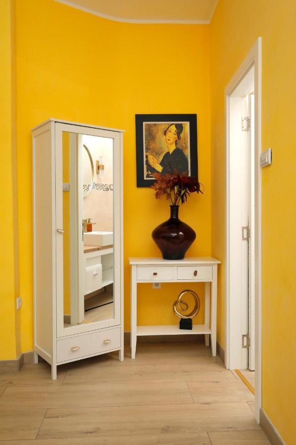 Bed & Breakfast Garden40 Beograd Bagian luar foto