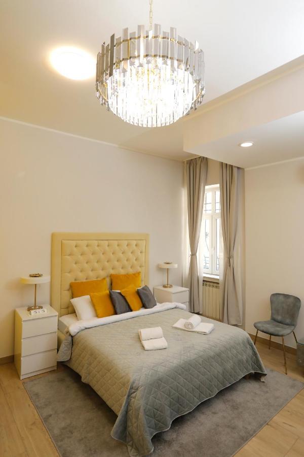 Bed & Breakfast Garden40 Beograd Bagian luar foto