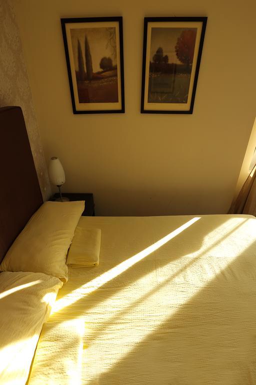 Bed & Breakfast Garden40 Beograd Ruang foto
