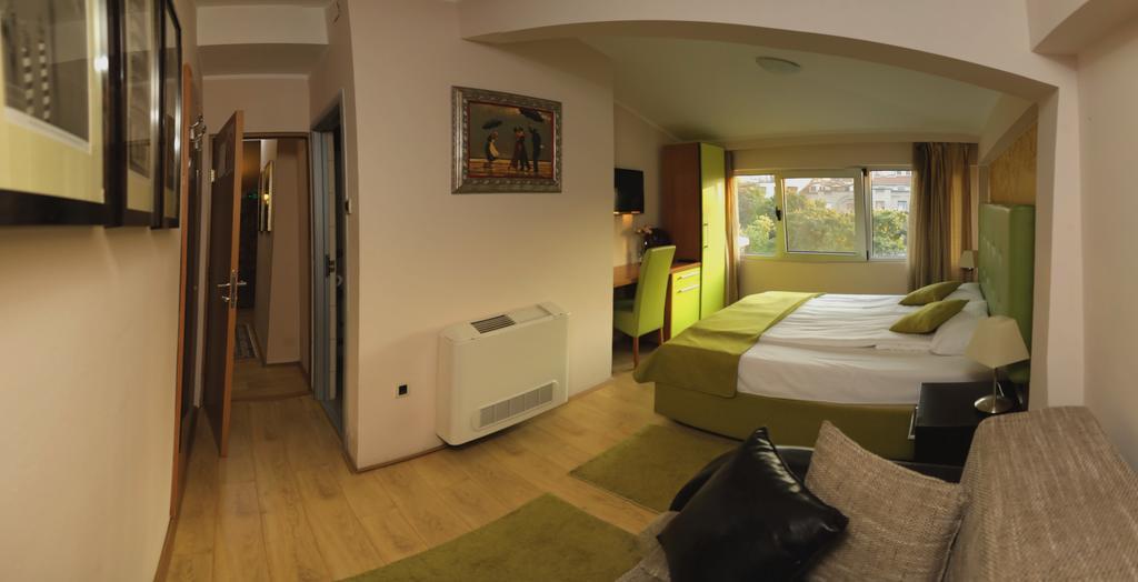 Bed & Breakfast Garden40 Beograd Bagian luar foto