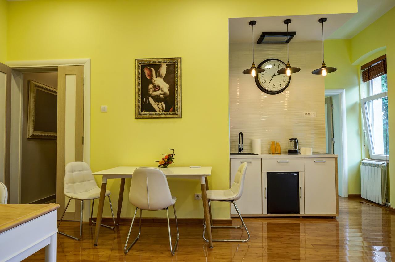 Bed & Breakfast Garden40 Beograd Bagian luar foto